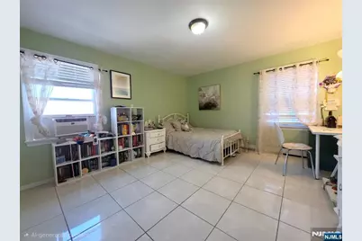 75 Levitt Avenue, Bergenfield, NJ 07621 - Photo 12