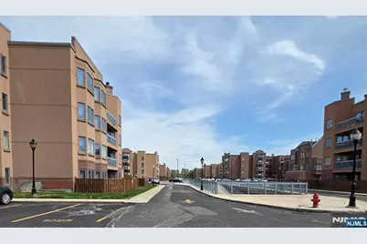 603 Ellery Court 603 #603, Edgewater, NJ 07020 - Photo 2