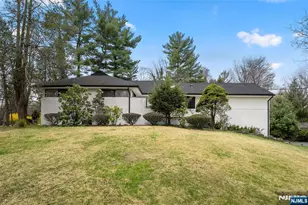 7 Wierimus Ln, Hillsdale, NJ 07642 - Photo 2