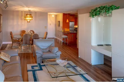 555 North Avenue 19C #19C, Fort Lee, NJ 07024 - Photo 8