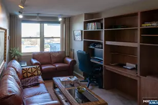 555 North Ave 19C, Fort Lee, NJ 07024 - Photo 12