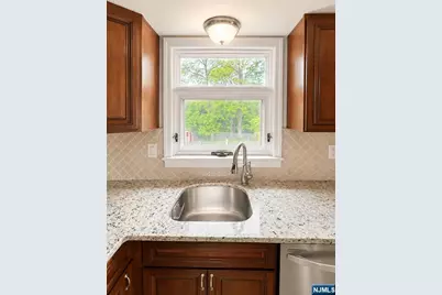 106 Rochelle Parkway 2 #2, Saddle Brook Township, NJ 07663 - Photo 4