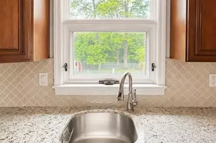106 Rochelle Parkway 2, Saddle Brook Township, NJ 07663 - Photo 4