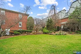 234 Columbia Ave 19, Fort Lee, NJ 07024 - Photo 4