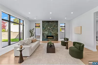 61 Edgewater Road, Cliffside Park, NJ 07010 - Photo 14