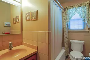 149 Park Dr, New Milford, NJ 07646 - Photo 24