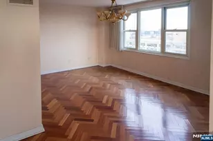 555 North Ave 20F, Fort Lee, NJ 07024 - Photo 4