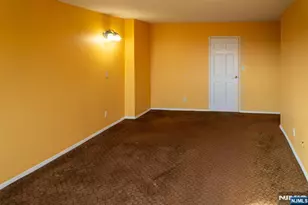 555 North Ave 20F, Fort Lee, NJ 07024 - Photo 10