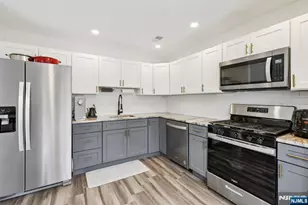 2071 Drake Ct, Mahwah, NJ 07430 - Photo 6