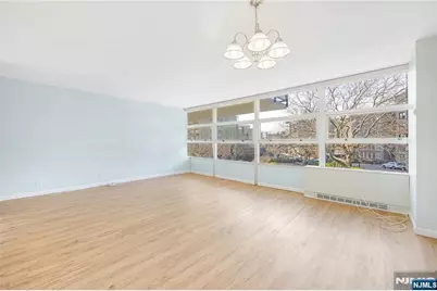 6050 Kennedy Boulevard 2E #2E, West New York, NJ 07093 - Photo 10