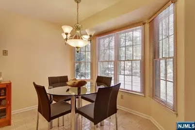 649 Richmond Court, Ramsey, NJ 07446 - Photo 6