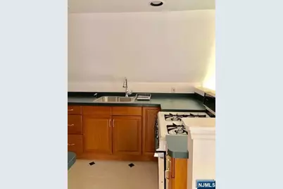 21 Columbus Street, Bloomfield, NJ 07003 - Photo 20