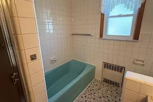 48 Stuyvesant Ave 1, Lyndhurst Township, NJ 07071 - Photo 8