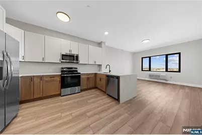 87-89 Mary 504 #504, Paterson, NJ 07503 - Photo 2