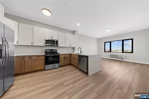 87-89 Mary 504, Paterson, NJ 07503 - Photo 2