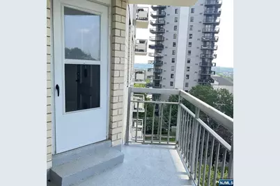 307 Prospect Avenue 7 I #7 I, Hackensack, NJ 07601 - Photo 10