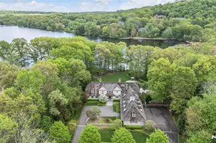259 Indian Trail Dr, Franklin Lakes, NJ 07417 - Photo 4
