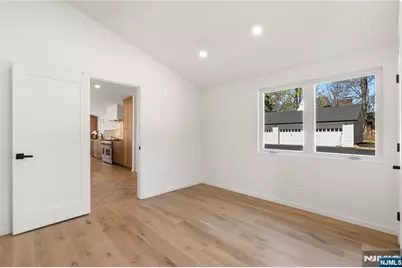 175 E Crescent Avenue, Allendale, NJ 07401 - Photo 18