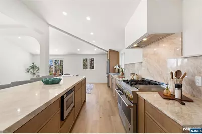 175 E Crescent Avenue, Allendale, NJ 07401 - Photo 12