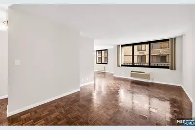 326 Prospect Avenue 6J #6J, Hackensack, NJ 07601 - Photo 10