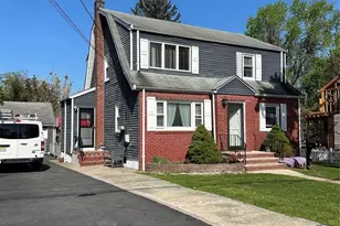 104 John Pl, Bergenfield, NJ 07621 - Photo 2