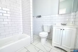 233 Bayview Ave, Jersey City, NJ 07305 - Photo 10