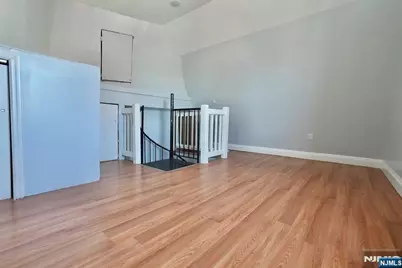 233 Bayview Avenue, Jersey City, NJ 07305 - Photo 8