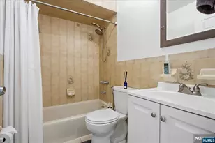 1906 Paterson Plank Road 2E, North Bergen, NJ 07047 - Photo 20