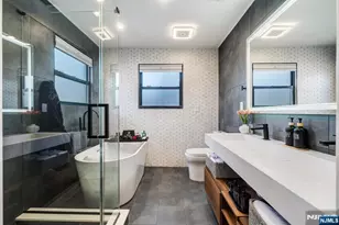 1013 Boulevard, New Milford, NJ 07646 - Photo 20