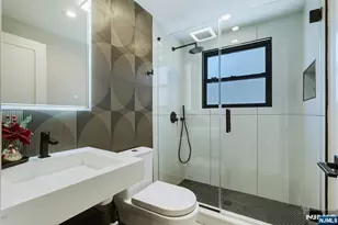 1013 Boulevard, New Milford, NJ 07646 - Photo 12