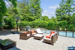 437 Summit St, Englewood Cliffs, NJ 07632 - Photo 1