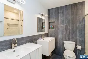 437 Summit St, Englewood Cliffs, NJ 07632 - Photo 16