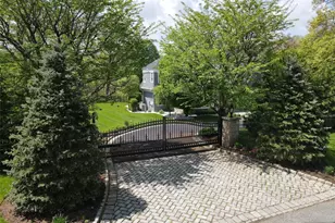 340 Indian Trail Dr, Franklin Lakes, NJ 07417 - Photo 2