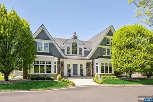 340 Indian Trail Dr, Franklin Lakes, NJ 07417 - Photo 4