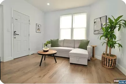 125 Malvern Street, Newark, NJ 07105 - Photo 8