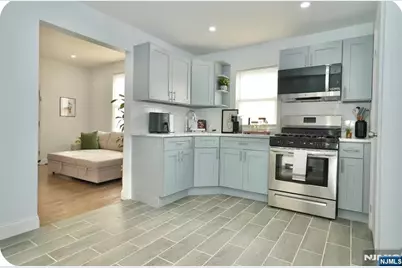 125 Malvern Street, Newark, NJ 07105 - Photo 6