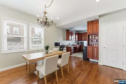554 Kingsland Avenue, Lyndhurst Township, NJ 07071 - Photo 6