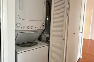 200 Grand Cove Way 5H, Edgewater, NJ 07020 - Photo 8