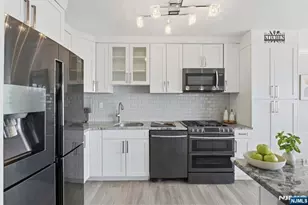 6 Horizon 2809, Fort Lee, NJ 07024 - Photo 4