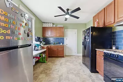 61 Aycrigg Avenue, Passaic, NJ 07055 - Photo 20