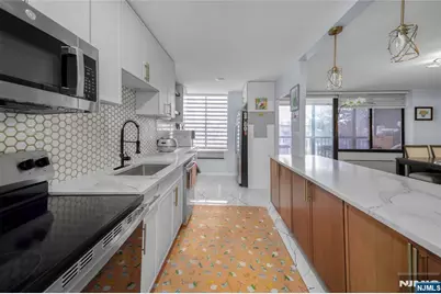300 Winston L1 #L1, Cliffside Park, NJ 07010 - Photo 10