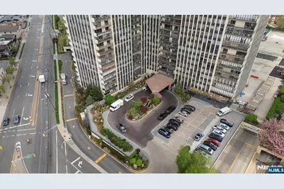300 Winston L1 #L1, Cliffside Park, NJ 07010 - Photo 2
