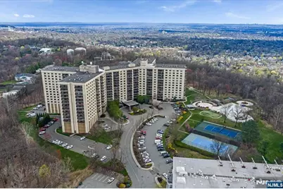 2 Claridge Drive 7Ke #7KE, Verona, NJ 07044 - Photo 32