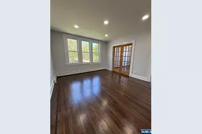 240 E Forest Avenue 2 #2, Teaneck Township, NJ 07666 - Photo 4