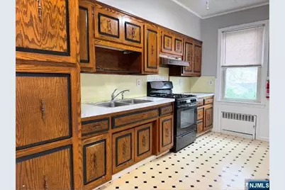 231 Hillside Avenue 2nd #2nd, Leonia, NJ 07605 - Photo 8