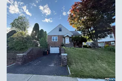 165 Oak Grove Avenue, Hasbrouck Heights, NJ 07604 - Photo 38