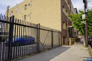 600 N 6th, Newark, NJ 07107 - Photo 18