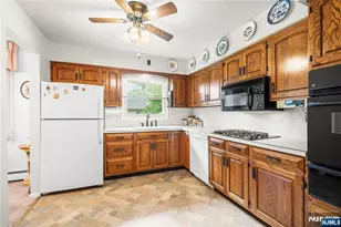 13 Lake Dr, Westwood, NJ 07675 - Photo 20