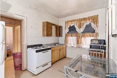 318 Ellery Avenue, Newark, NJ 07106 - Photo 24