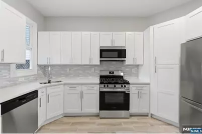 327 S Orange Avenue 1 #1, Newark, NJ 07103 - Photo 4